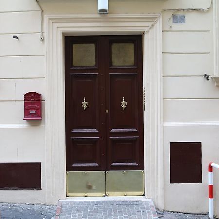Gianicolo'S Hill Suite Apartment Рим Екстер'єр фото